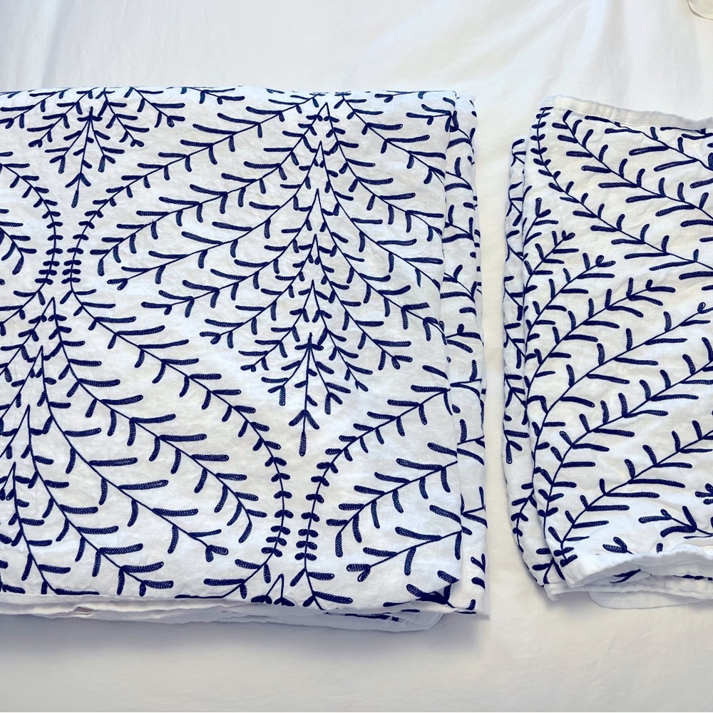 Ballard Designs queen duvet cover and two pillow shams. Very good condition.